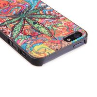 Gekleurde cannabisbladshell voor iPhone 4 4S  Dekkingen et Scheepsrompen iPhone 4 - 2