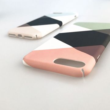 Achat Coque rigide Soft touch géométrique iPhone 8 Plus / iPhone 7 Plus