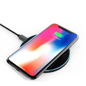 QI charging station with light contour